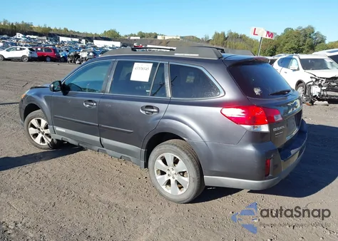 2011 Subaru Outback 3.6R Premium z USA, uszkodzony, nr VIN 4S4BRDCC9B2441835